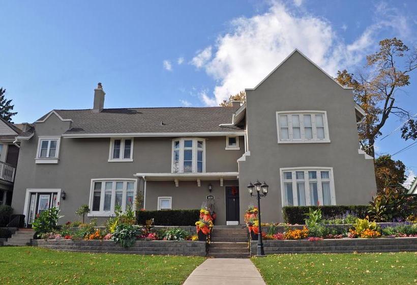 Greystone Manor Bed And Breakfast Niagara Falls