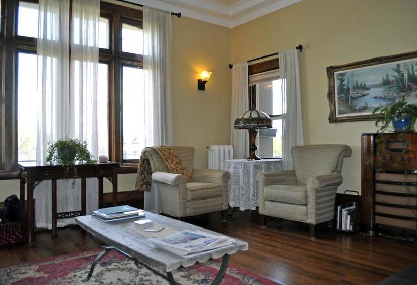 Greystone Manor Bed And Breakfast | Niagara Falls | Ontario | Canada 1