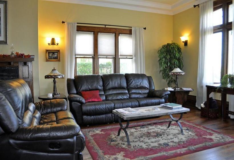 Greystone Manor Bed And Breakfast | Niagara Falls | Ontario | Canada 15