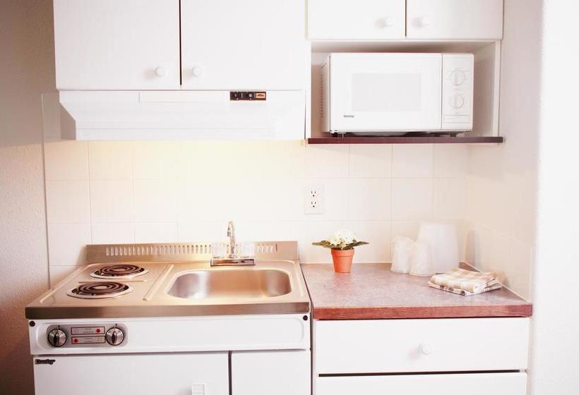 Motel Country Club Inn | Lacombe | Alberta | Canada 11