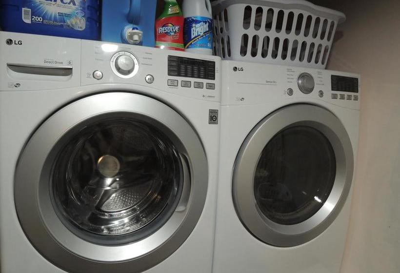 Bed and Breakfast Yumiko S House | Winnipeg | Manitoba | Canada 12