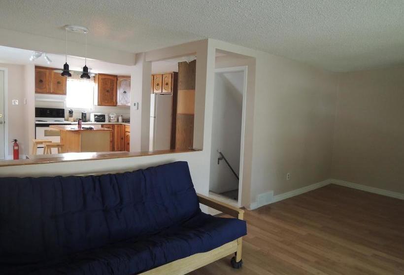 Bed and Breakfast Yumiko S House | Winnipeg | Manitoba | Canada 16