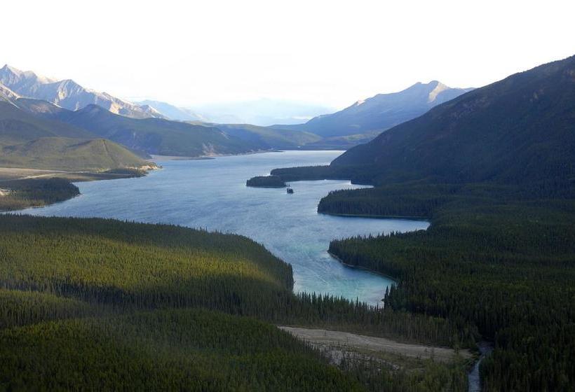 Hotel Northern Rockies Lodge | Muncho Lake | British Columbia | Canada 17