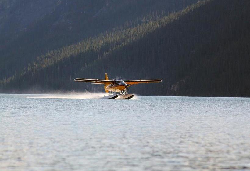 Hotel Northern Rockies Lodge | Muncho Lake | British Columbia | Canada 18