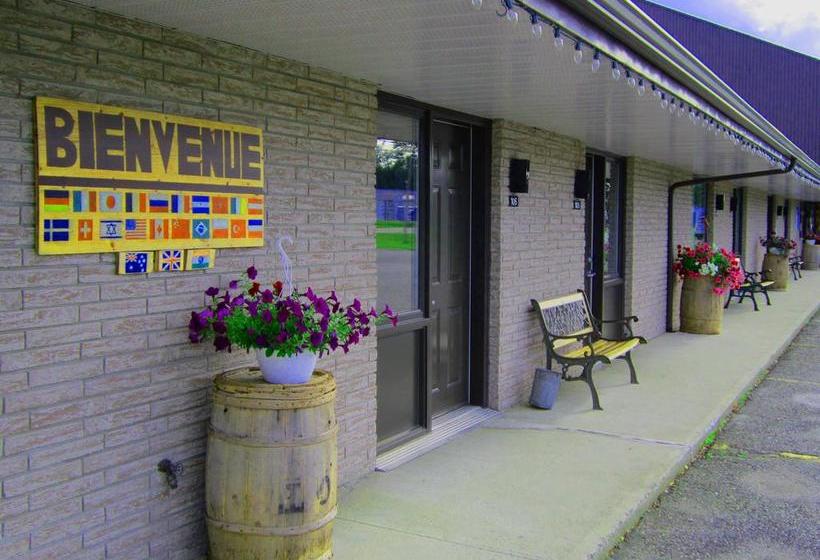 Motel Alexandrin | Saint Georges | Quebec | Canada 14