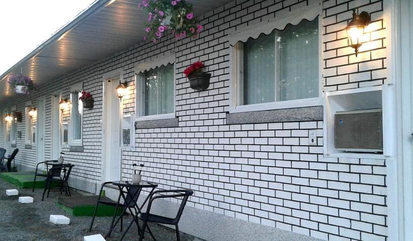 Motel Lyston Inn | Yamachiche | Quebec | Canada 5