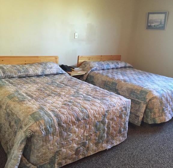 Wakiki Motel & Lounge | Meadow Lake | Saskatchewan | Canada 4