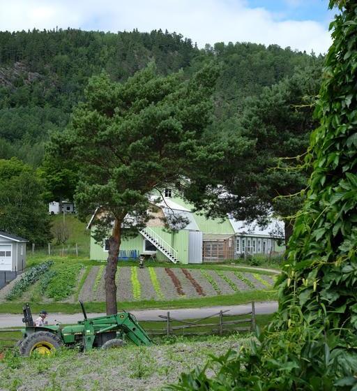 Bed and Breakfast Jardin Potager | Sainte Rose du Nord | Quebec | Canada 12