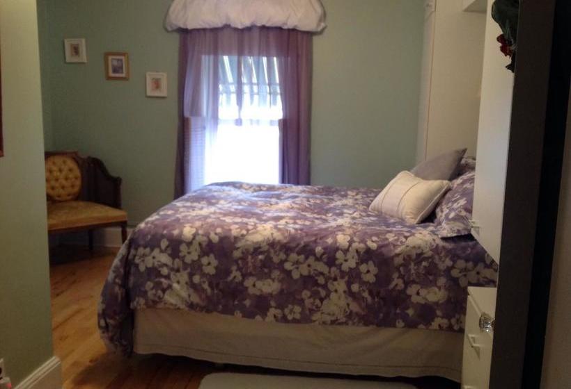 Maple Tourist Home B&b | Grand Falls | New Brunswick | Canada 4