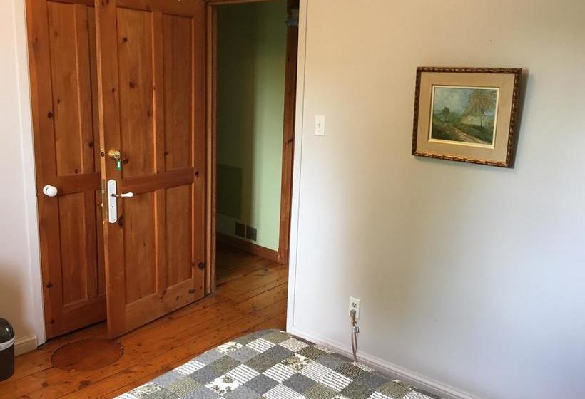 Bed and Breakfast Autour Du Monde | Granby | Quebec | Canada 11