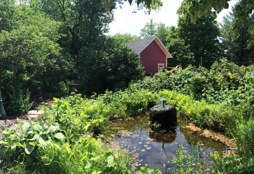 Bed and Breakfast Autour Du Monde | Granby | Quebec | Canada 14