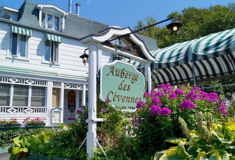 Hotel Auberge Des Cévennes | L'Anse st Jean | Quebec | Canada 20