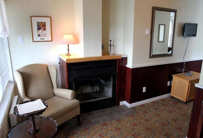 Hotel Auberge Des Cévennes | L'Anse st Jean | Quebec | Canada 4