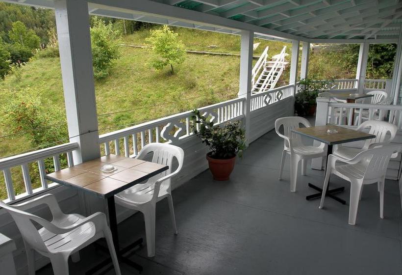 Hotel Auberge Des Cévennes | L'Anse st Jean | Quebec | Canada 8