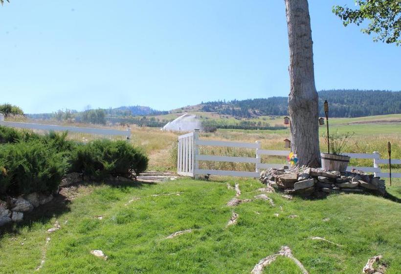 Country Cottage B&b | Vernon | British Columbia | Canada 6