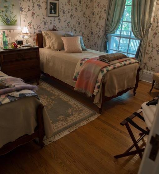 Bed and Breakfast Montrose Inn | Belleville | Ontario | Canada 15