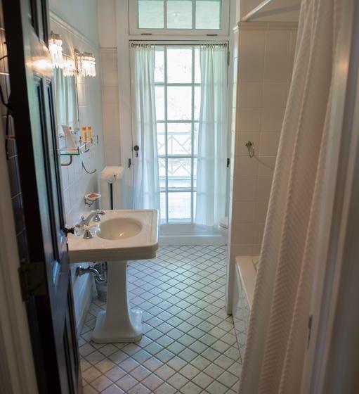 Bed and Breakfast Montrose Inn | Belleville | Ontario | Canada 19