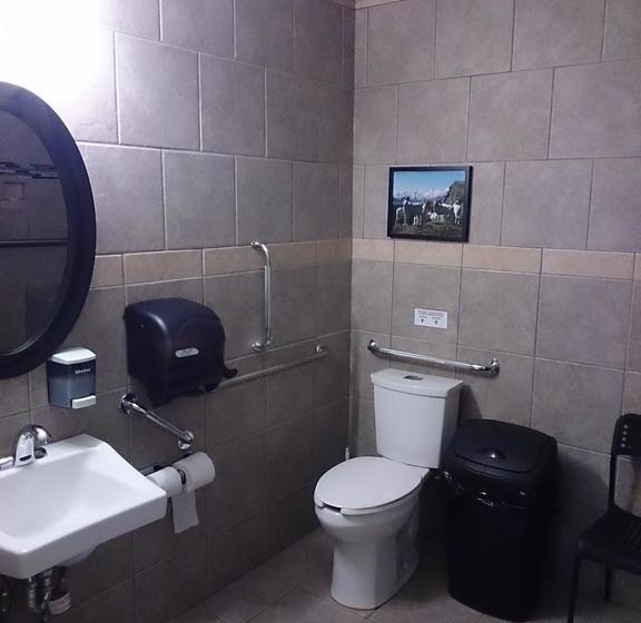 Hot Springs Campground And Hostel | Whitehorse | Yukon Territory | Canada 10