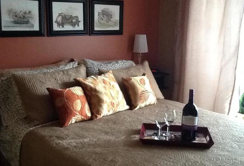 Vintage Merlot Bed And Breakfast | Oliver | British Columbia | Canada 13