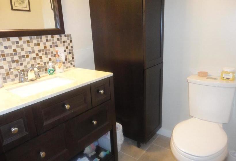 Vintage Merlot Bed And Breakfast | Oliver | British Columbia | Canada 5