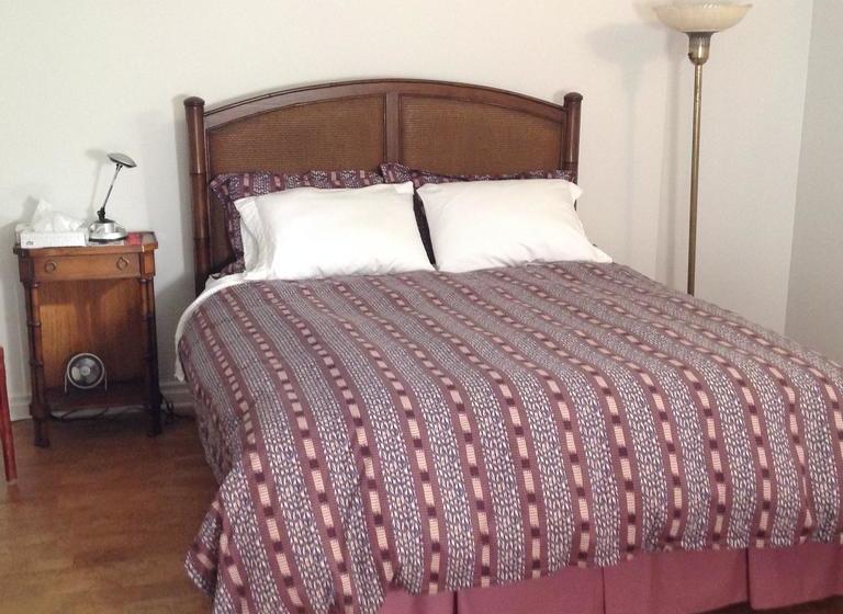 Modern Bungalow Bed And Breakfast Belleville Ontario