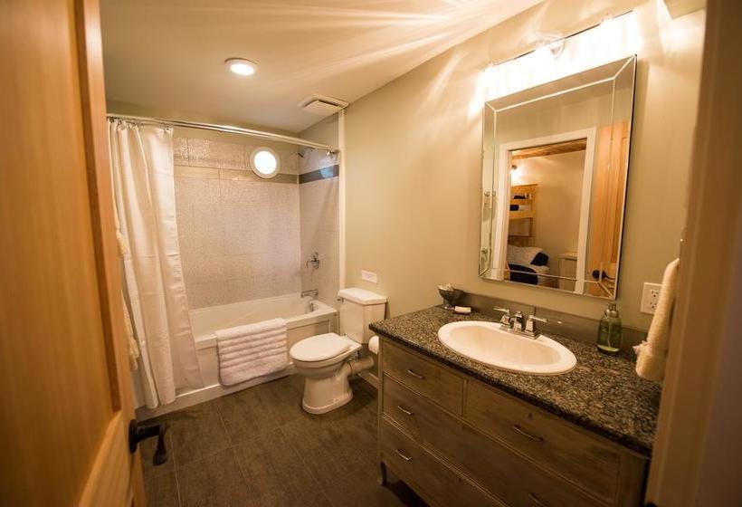 Skeena River House Bed & Breakfast | Terrace | British Columbia | Canada 18