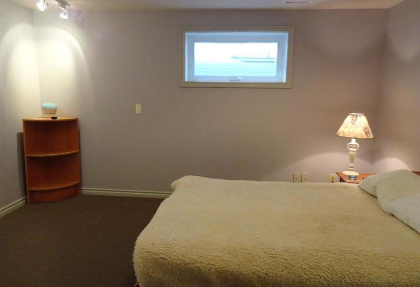 Mediterranean Edmonton B&b | Edmonton | Alberta | Canada 20