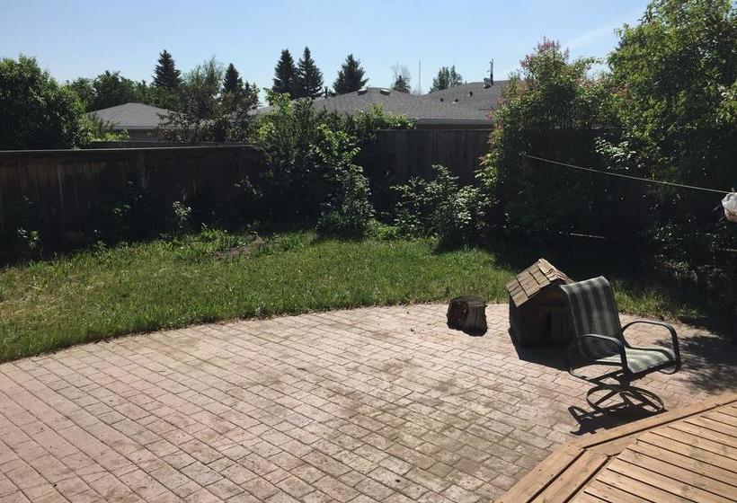 Mediterranean Edmonton B&b | Edmonton | Alberta | Canada 8