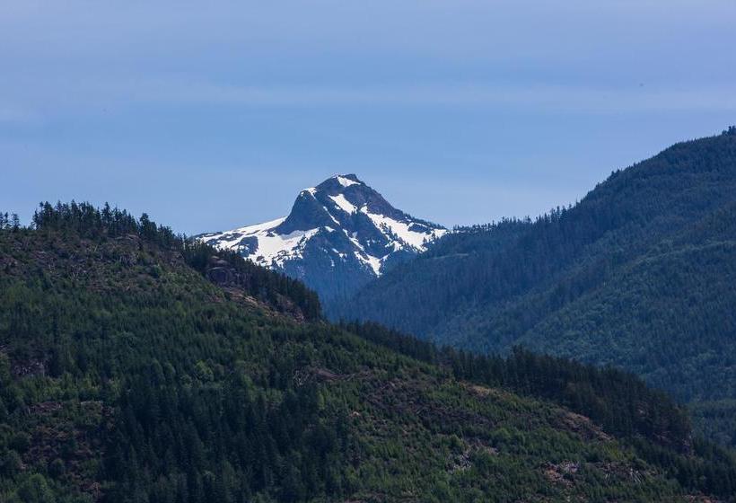 Motel Bathgate Marina | Egmont | British Columbia | Canada 2