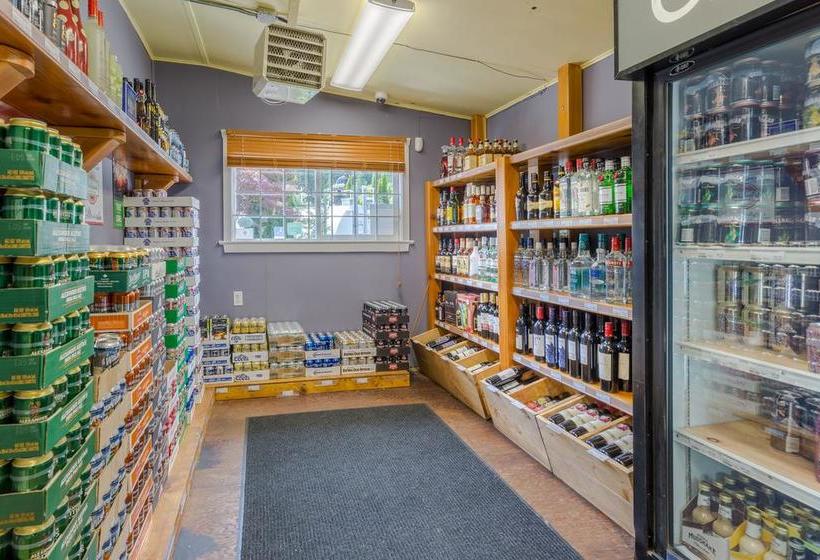 Motel Bathgate Marina | Egmont | British Columbia | Canada 20