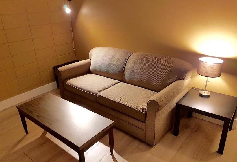 Above Tide Motel | Campbell River | British Columbia | Canada 12