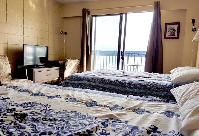Above Tide Motel | Campbell River | British Columbia | Canada 20
