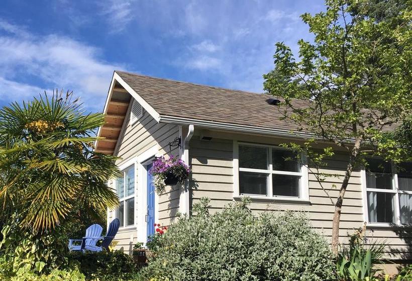 Bed and Breakfast Belle Maison Auprès De La Mer | Sidney | British Columbia | Canada 2