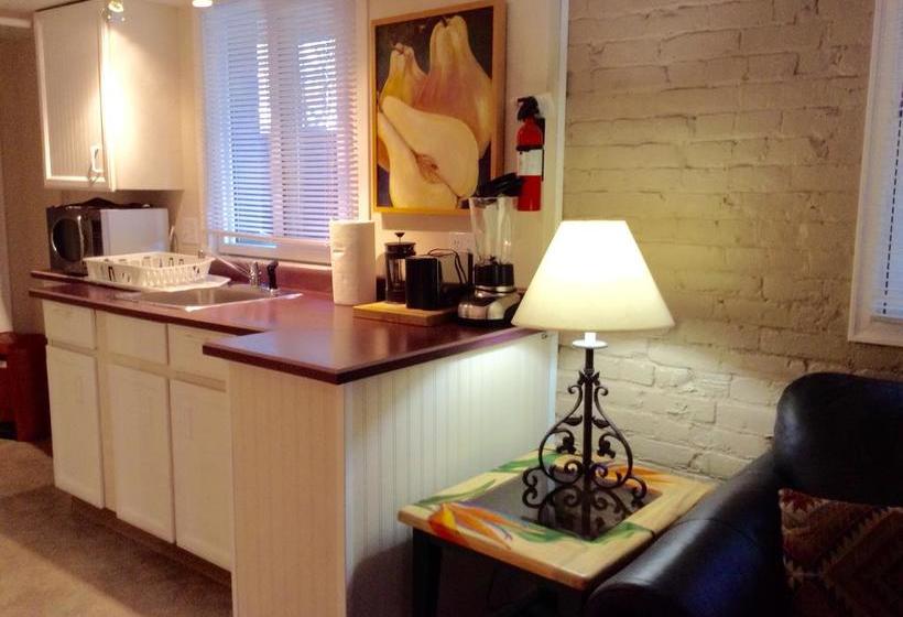 Bed and Breakfast Gaslight Inn Victoria | Victoria | British Columbia | Canada 2