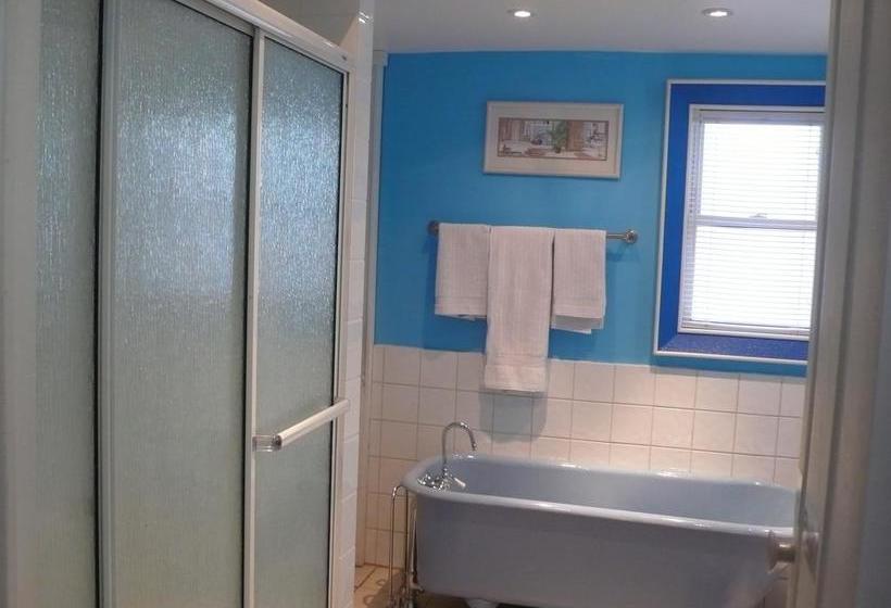 Niagara S Emerald Falls Bed & Breakfast | Niagara Falls | Ontario | Canada 19