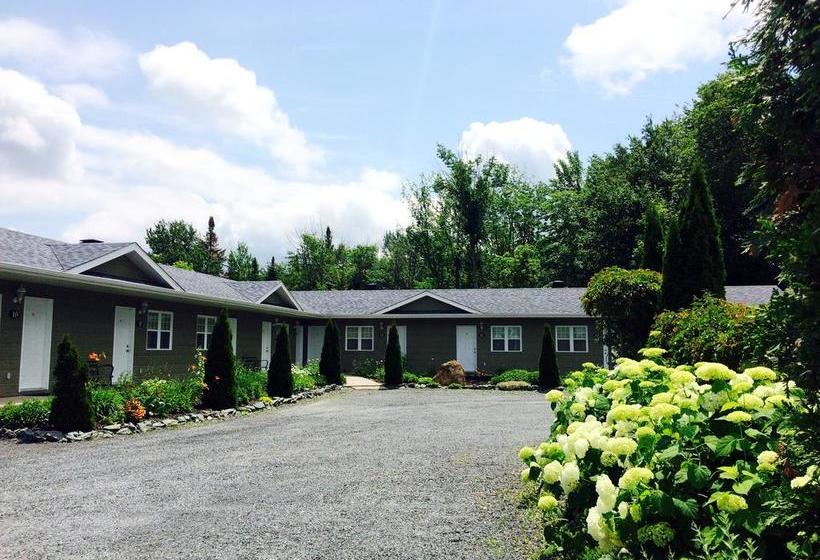 Motel Des Cèdres | Sherbrooke | Quebec | Canada 5