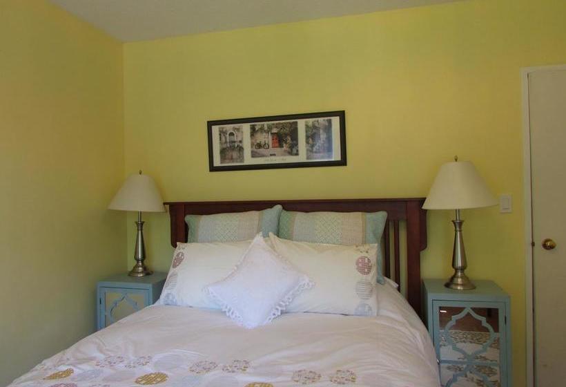 Campbell Cottage B&b | Nanaimo | British Columbia | Canada 12