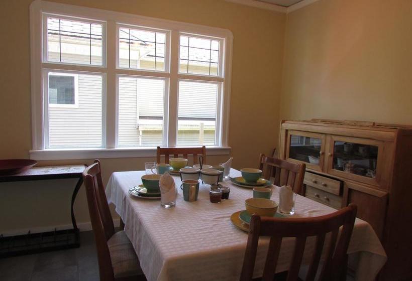 Campbell Cottage B&b | Nanaimo | British Columbia | Canada 17