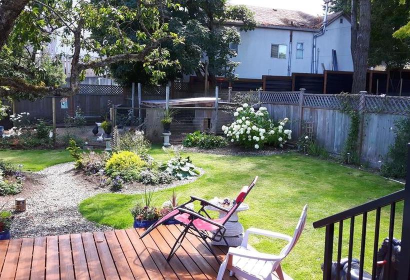 Campbell Cottage B&b | Nanaimo | British Columbia | Canada 3