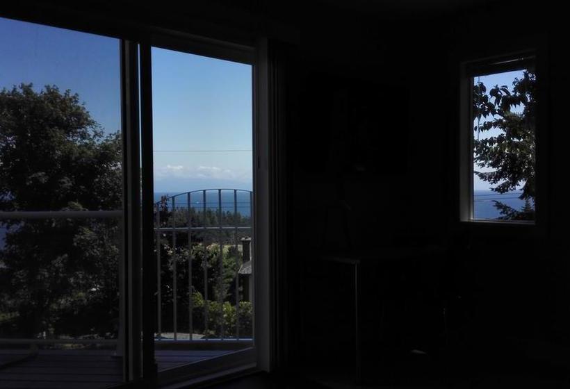 Nanaimo Ocean View B&b | Nanaimo | British Columbia | Canada 2