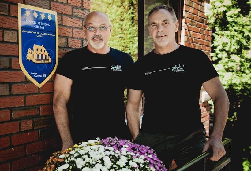 Maison Des Jardins B & B | Montreal | Quebec | Canada 20