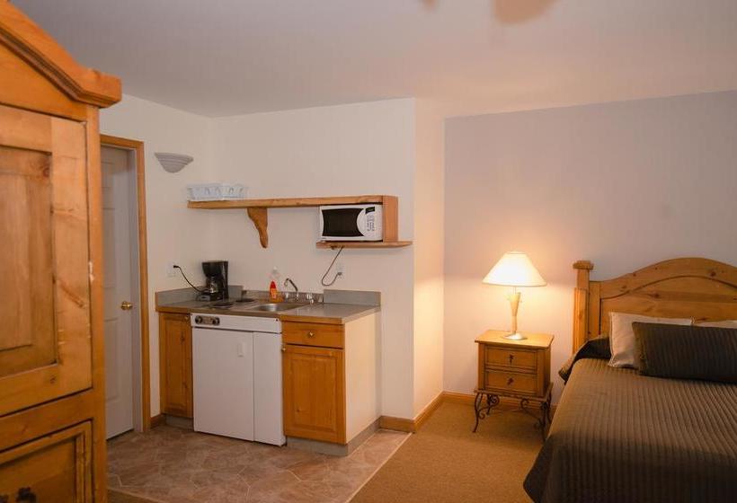 Ruby Lake Resort | Madeira Park | British Columbia | Canada 17