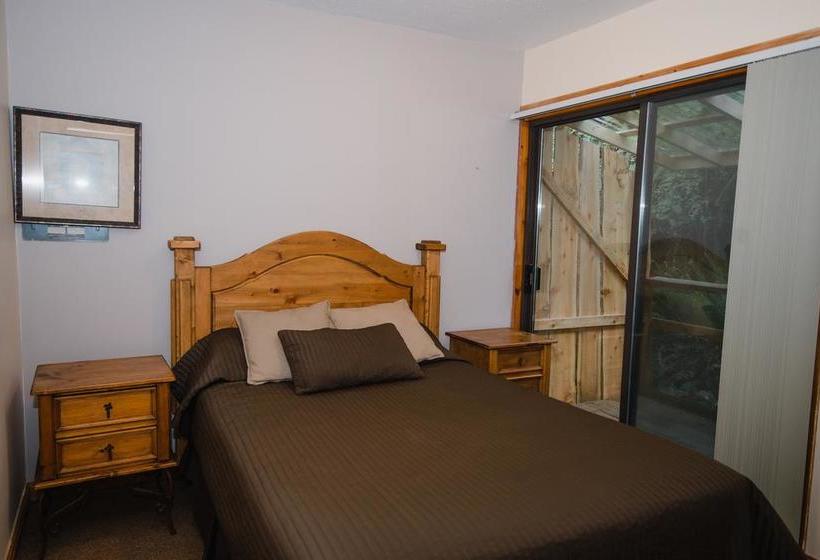 Ruby Lake Resort | Madeira Park | British Columbia | Canada 18