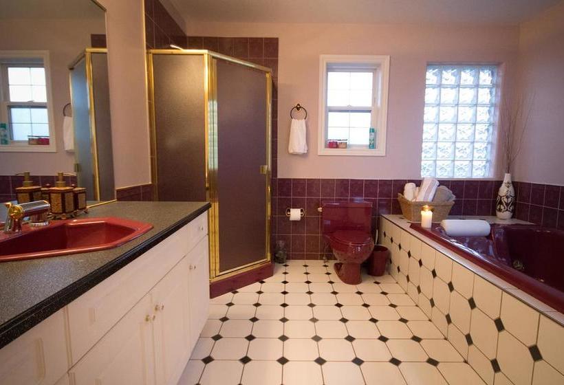 Eagle Close Executive B&b | Prince Rupert | British Columbia | Canada 18