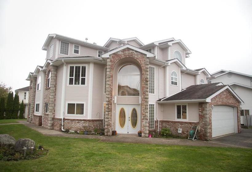 Eagle Close Executive B&b | Prince Rupert | British Columbia | Canada 4