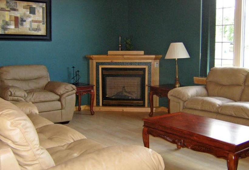 Resort Swept Away Cottages | Cavendish | Prince Edward Island | Canada 19