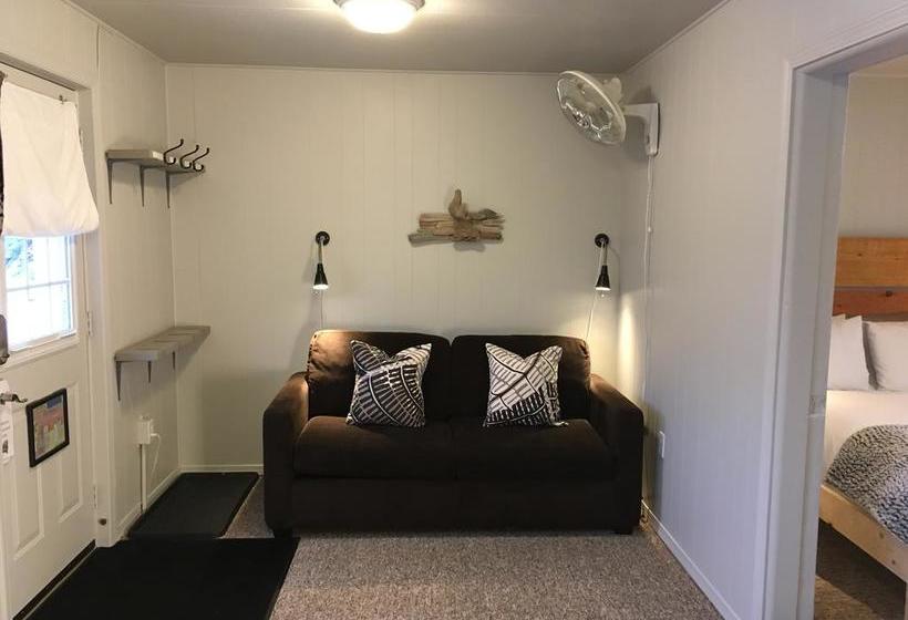 Motel Pinewood Inn | Golden | British Columbia | Canada 1