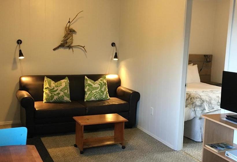 Motel Pinewood Inn | Golden | British Columbia | Canada 5