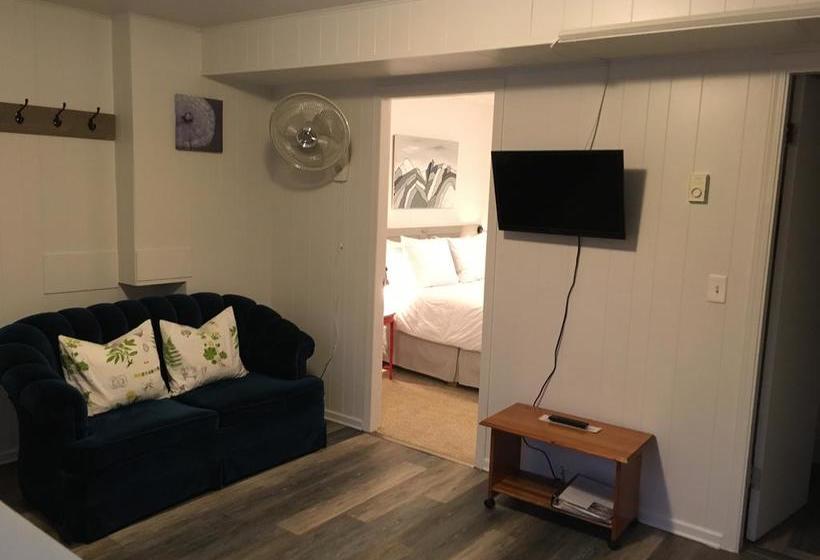 Motel Pinewood Inn | Golden | British Columbia | Canada 6