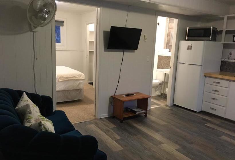 Motel Pinewood Inn | Golden | British Columbia | Canada 8